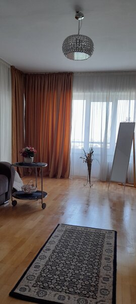 Piata Alba Iulia, Burebista,